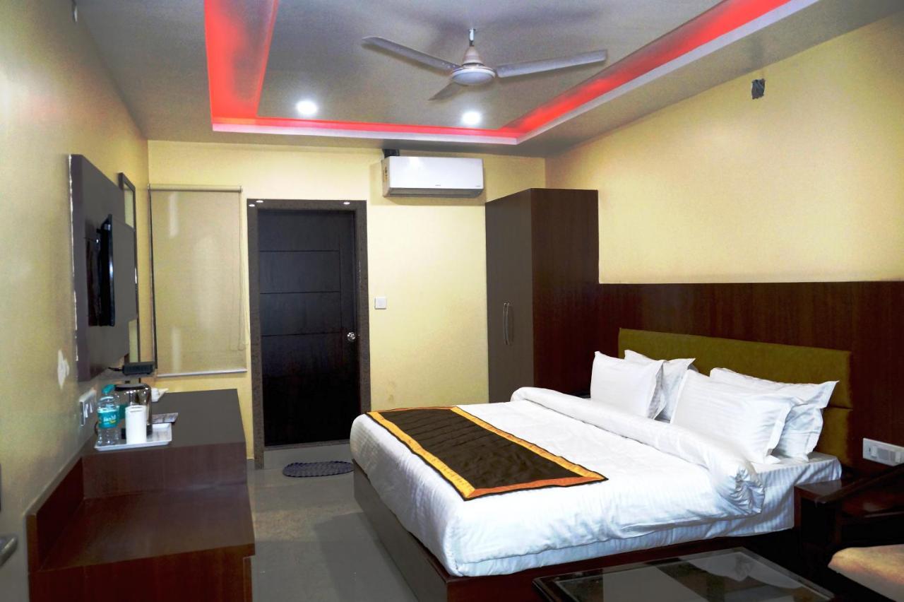 Hotel Shivoy Grand Βαρανάσι Εξωτερικό φωτογραφία
