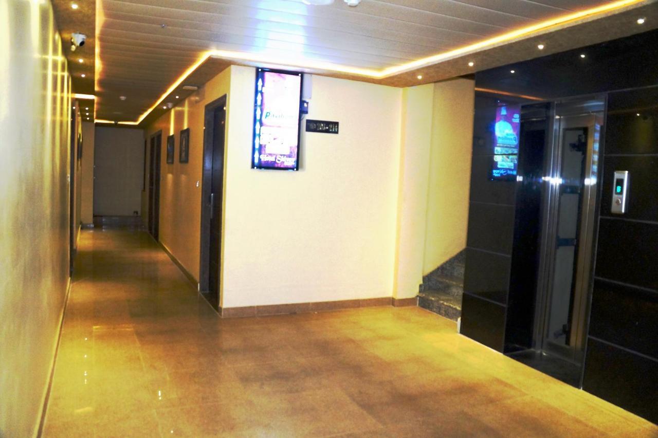 Hotel Shivoy Grand Βαρανάσι Εξωτερικό φωτογραφία