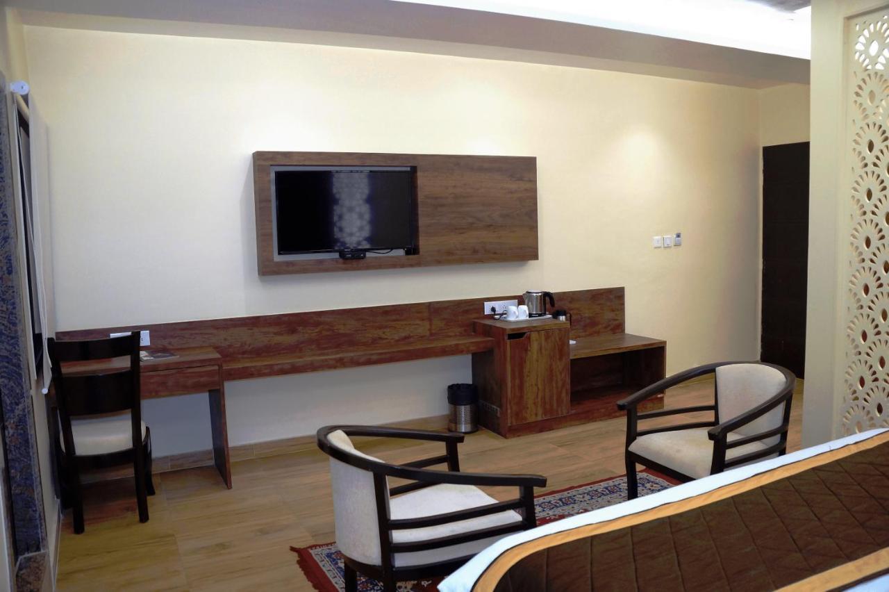 Hotel Shivoy Grand Βαρανάσι Εξωτερικό φωτογραφία