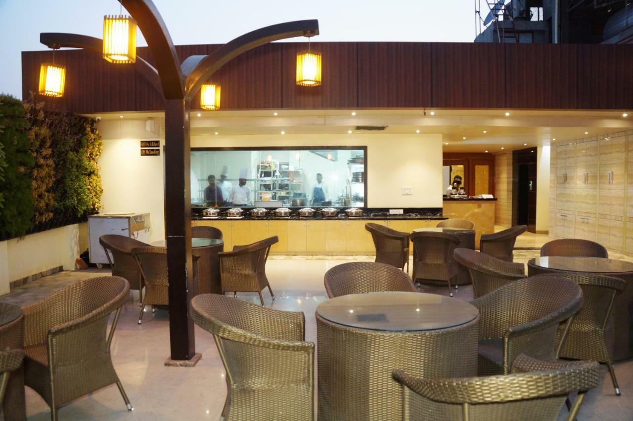 Hotel Shivoy Grand Βαρανάσι Εξωτερικό φωτογραφία